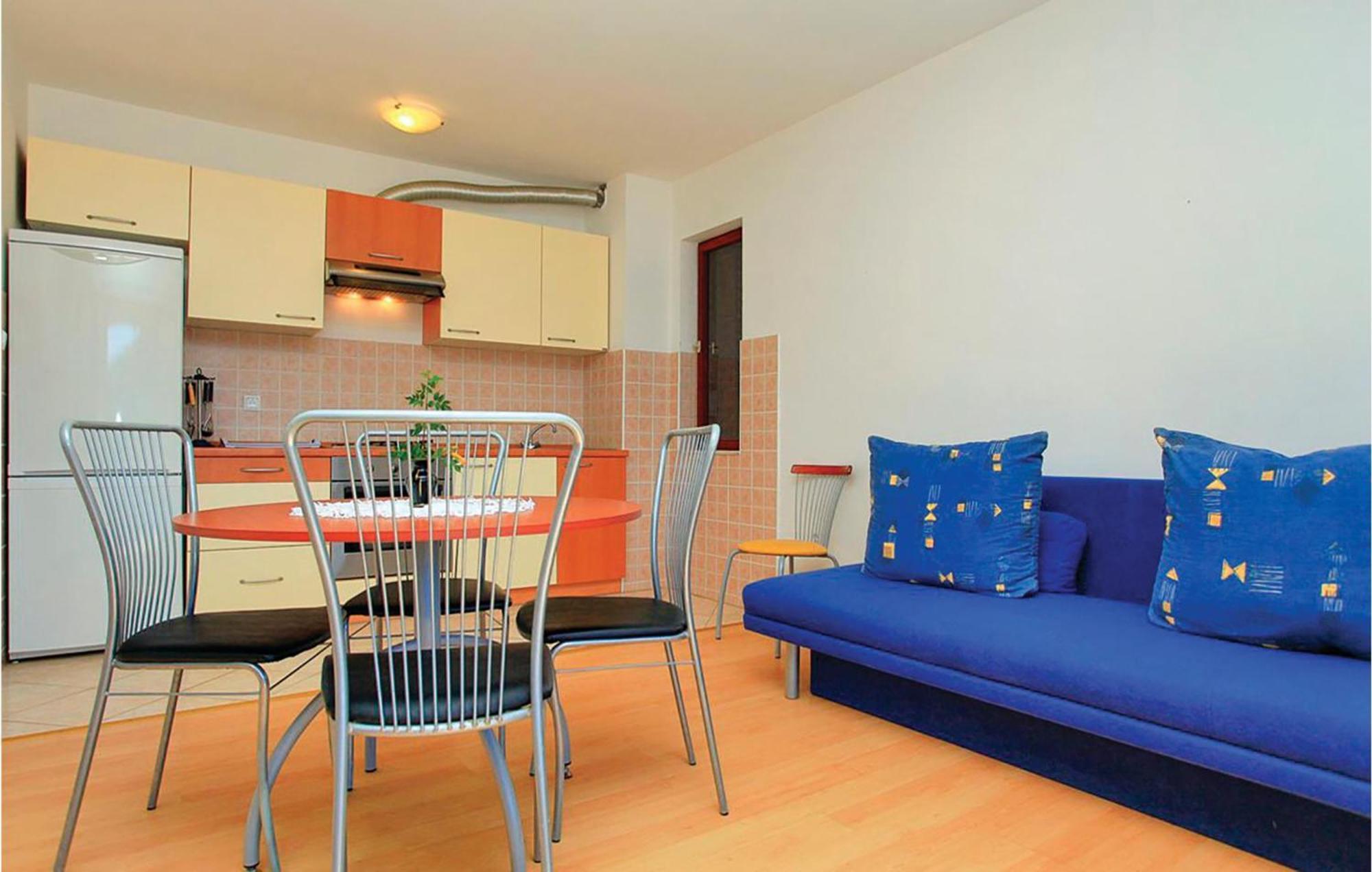 Cozy Apartment In Smokvica With Kitchen Brna Eksteriør billede