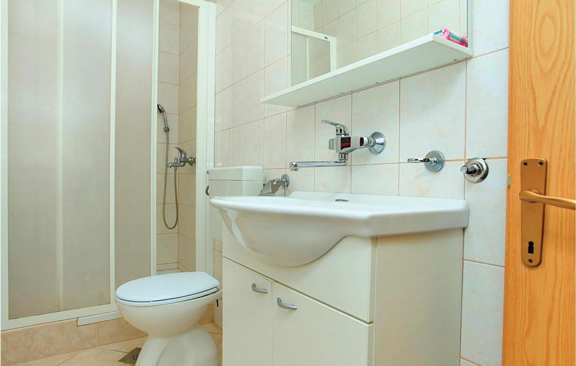 Cozy Apartment In Smokvica With Kitchen Brna Eksteriør billede